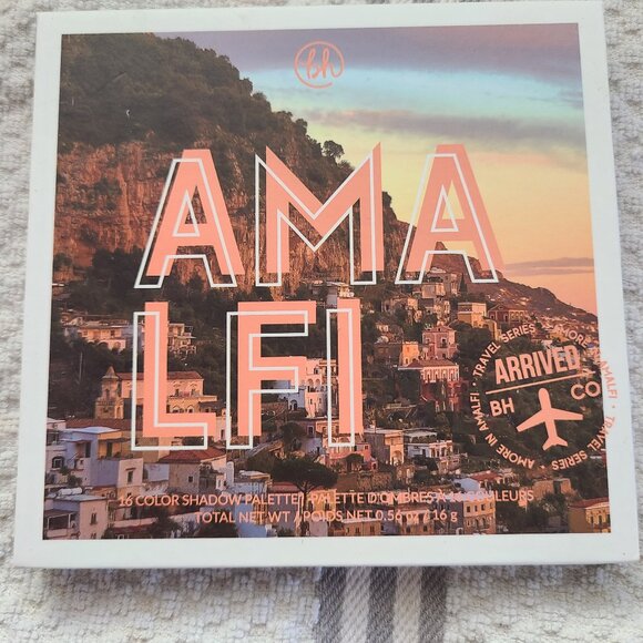 BH Cosmetics BH Cosmetics Amore in Amalfi Shadow Palette - Picture 1 of 4